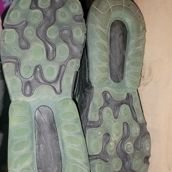 Men's Nike Air 270 React - Picture 6 of 7